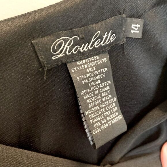 Roulette size 14 beautiful dress with belt - Picture 4 of 4